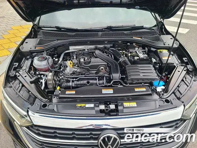 Volkswagen Jetta 2022 — Şəkil 17/20