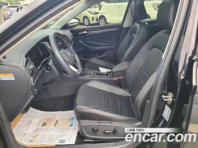 Volkswagen Jetta 2022 — Şəkil 19/20
