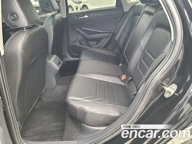 Volkswagen Jetta 2022 — Şəkil 9/20