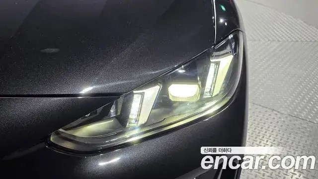 BMW 4 Series 2025 — ფოტო 24/33