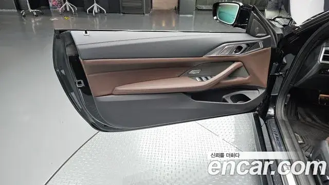 BMW 4 Series 2025 — ფოტო 6/33