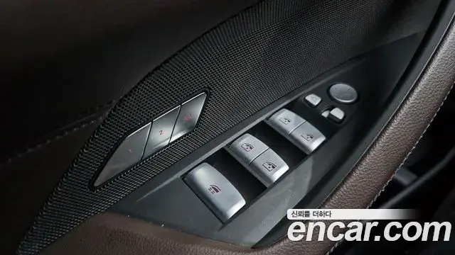 BMW 4 Series 2025 — ფოტო 26/33