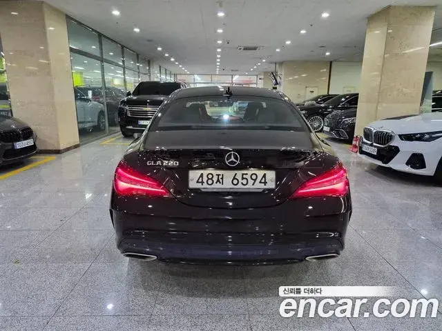 Mercedes-Benz CLA-Class 2018 — Şəkil 17/17