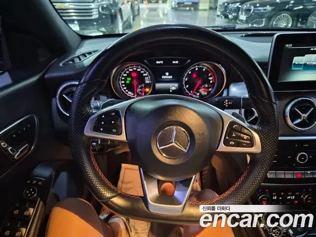 Mercedes-Benz CLA-Class 2018 — Şəkil 4/17