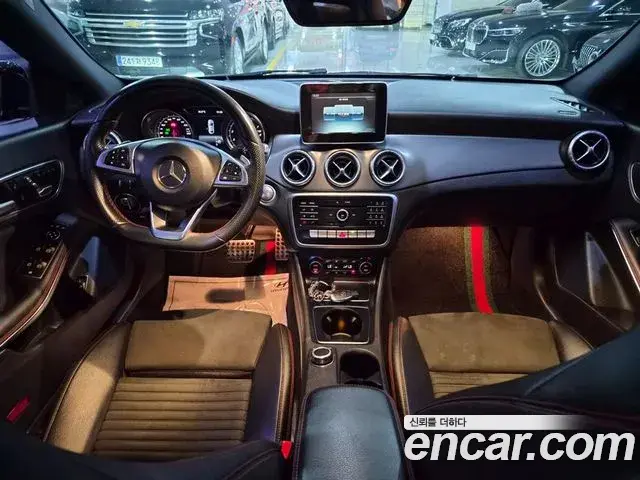 Mercedes-Benz CLA-Class 2018 — Şəkil 12/17