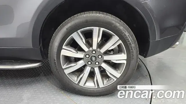 Land Rover Discovery Sport 2018 — ფოტო 11/31