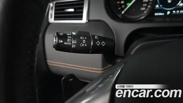 Land Rover Discovery Sport 2018 — ფოტო 14/31