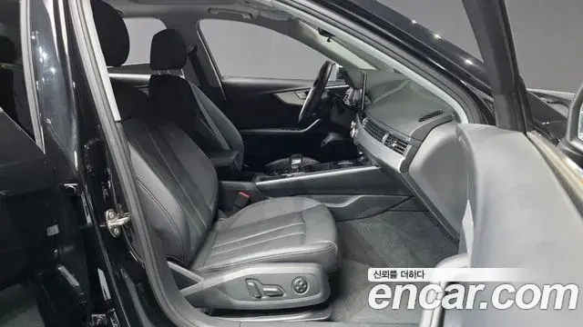 Audi A4 2023 — Photo 19/33