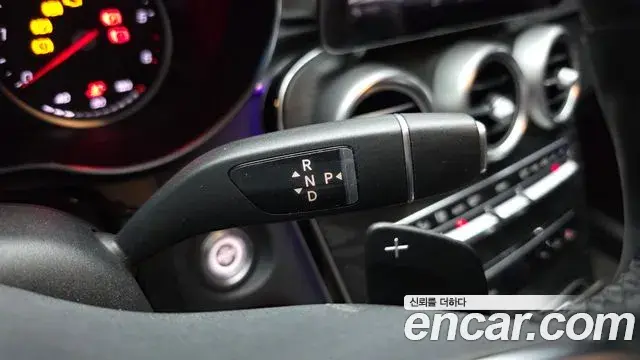 Mercedes-Benz C-Class 2019 — Şəkil 32/32