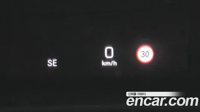 Mercedes-Benz E-Class 2018 — ფოტო 17/30