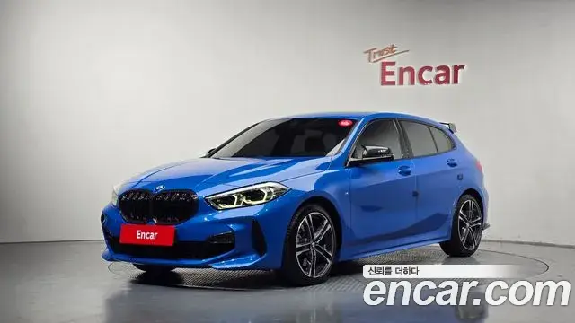 BMW 1 Series 2023 — Photo 17/20