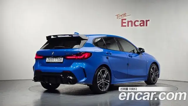 BMW 1 Series 2023 — Photo 6/20