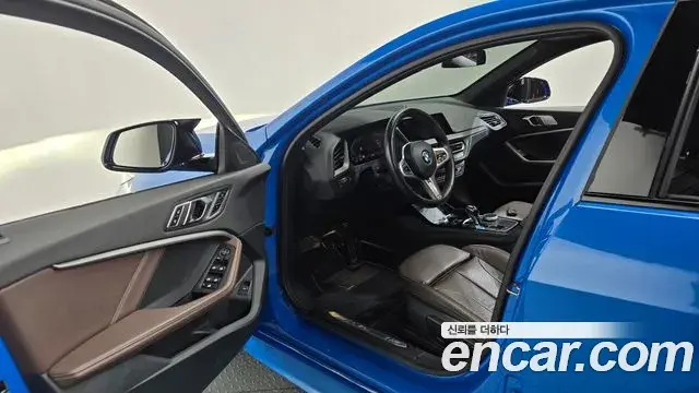BMW 1 Series 2023 — Photo 18/20