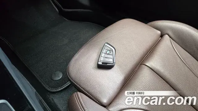 BMW 1 Series 2023 — Photo 19/20