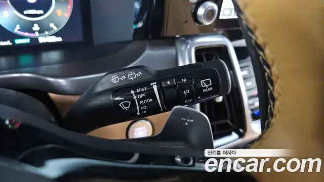 Kia Sorento 2023 — Şəkil 18/20