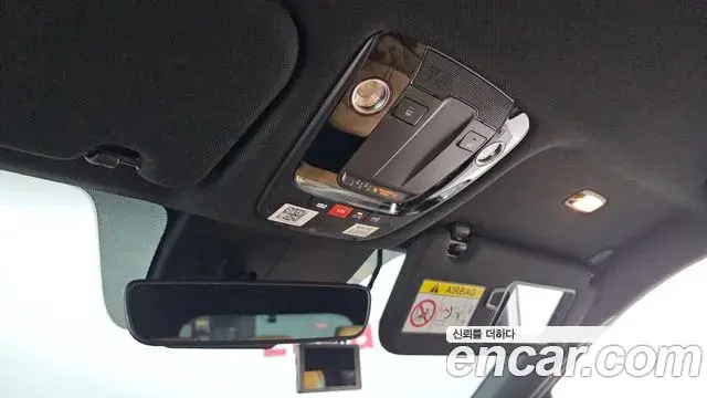 Kia Sorento 2023 — Şəkil 17/20