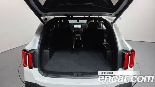 Kia Sorento 2024 — Şəkil 18/20