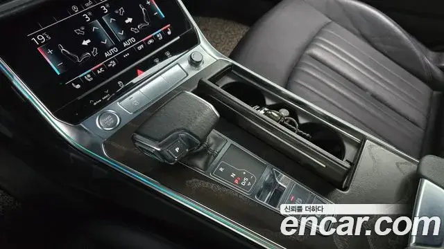 Audi A6 2019 — ფოტო 3/20