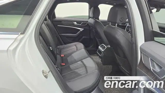 Audi A6 2019 — ფოტო 15/20