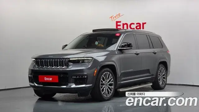 Jeep Grand Cherokee 2022 — Photo 25/39