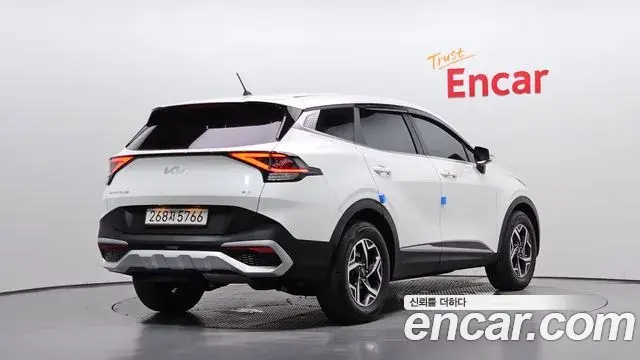 Kia Sportage 2022 — Фото 2/20