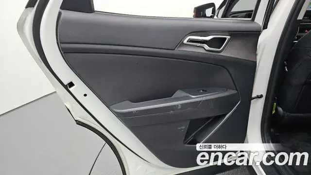 Kia Sportage 2022 — Photo 5/30