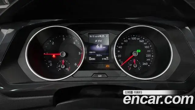 Volkswagen Tiguan 2019 — ფოტო 17/38
