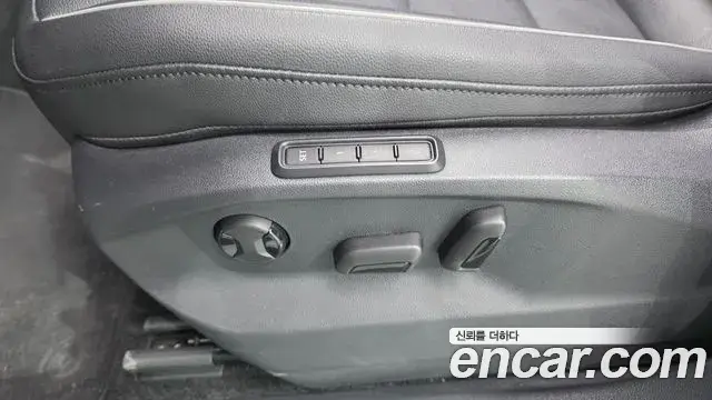 Volkswagen Tiguan 2019 — ფოტო 6/38