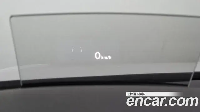 Volkswagen Tiguan 2018 — ფოტო 12/36