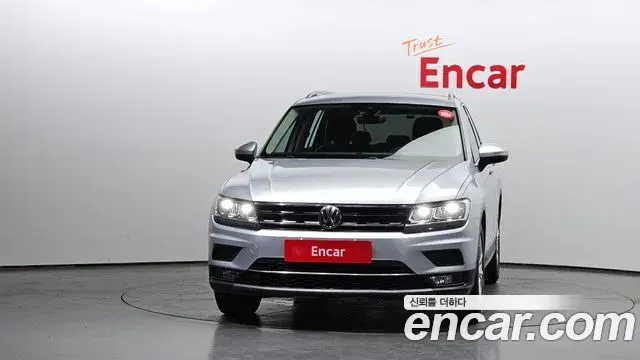 Volkswagen Tiguan 2018 — Photo 4/20