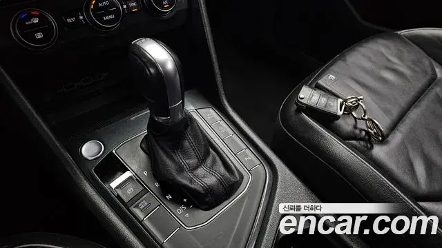 Volkswagen Tiguan 2018 — Photo 13/20