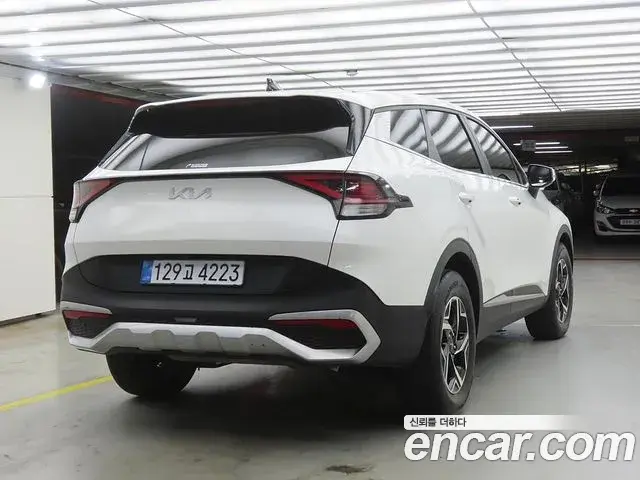 Kia Sportage 2022 — Фото 4/20