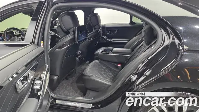 Mercedes-Benz S-Class 2021 — Photo 3/35