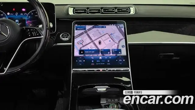 Mercedes-Benz S-Class 2021 — Photo 14/35