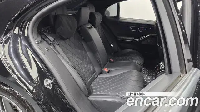Mercedes-Benz S-Class 2021 — Photo 14/35