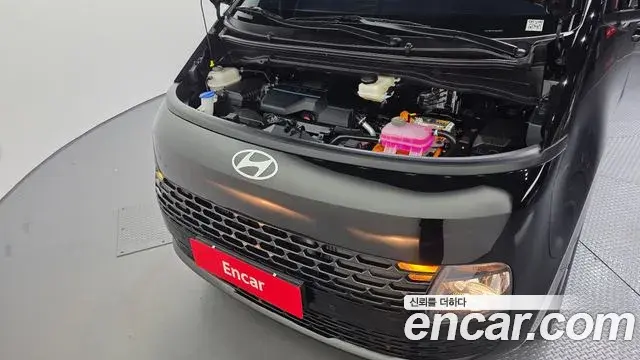 Hyundai Staria 2024 — Photo 14/30