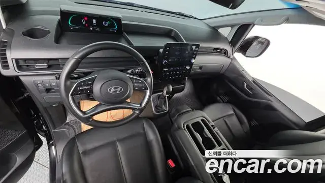 Hyundai Staria 2024 — Photo 20/30