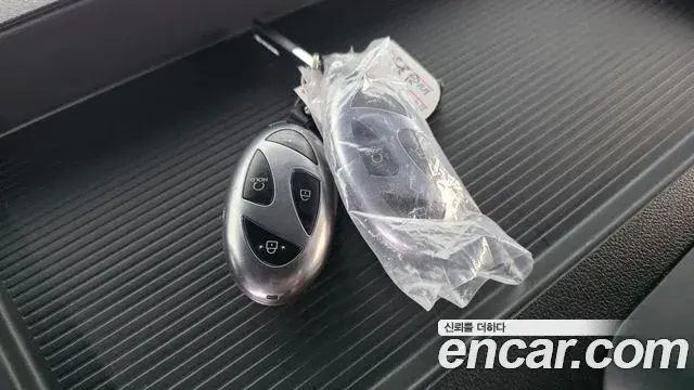 Hyundai Staria 2024 — Photo 19/30