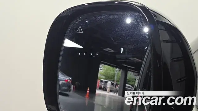 Hyundai Staria 2024 — Photo 4/30