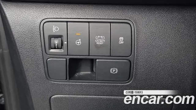 Hyundai Staria 2024 — Photo 10/30