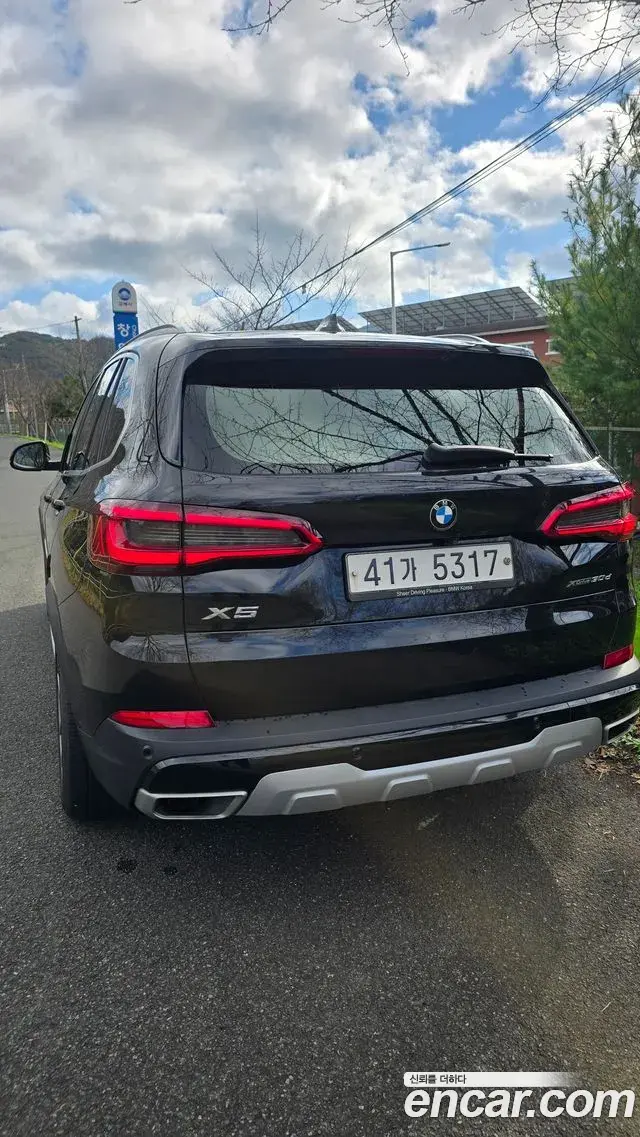 BMW X5 2019 — Фото 8/20
