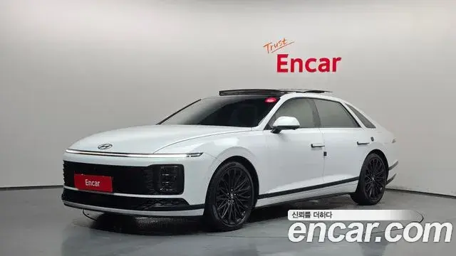 Hyundai Grandeur 2023 — Фото 1/20