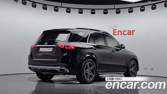 Mercedes-Benz GLE-Class 2020 — Фото 2/20