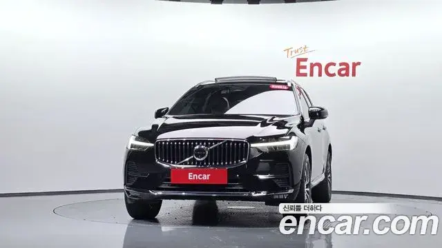 Volvo XC60 2023 — ფოტო 9/36