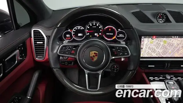 Porsche Cayenne 2021 — Фото 13/20