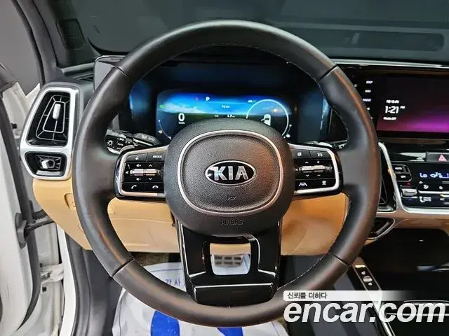 Kia Sorento 2020 — Фото 8/20