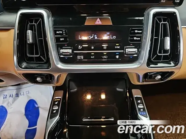Kia Sorento 2020 — Фото 9/20