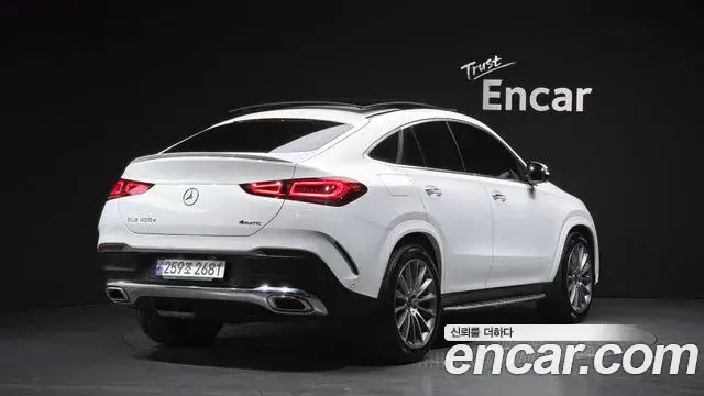 Mercedes-Benz GLE-Class 2023 — Фото 2/20