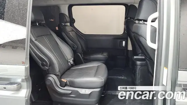 Hyundai Staria 2022 — Фото 11/20