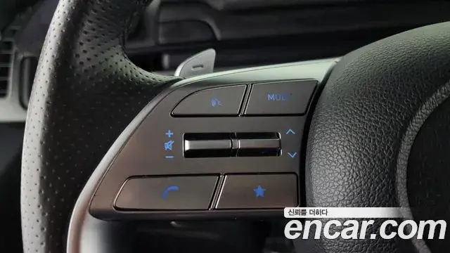 Hyundai Staria 2022 — Фото 17/20